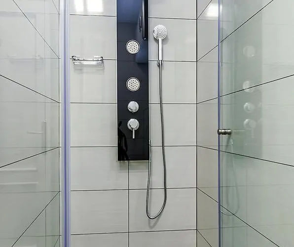 스카이 * 자다르