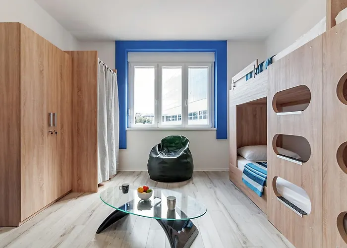 호스텔 스카이 *